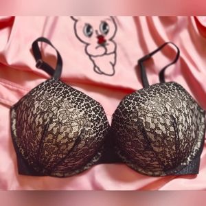 Victoria's Secret Lace Push-up Bra 36DD